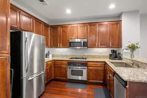 Kitchen - 113 Via Sovana, Santee, CA 92071 photo 6 of 7