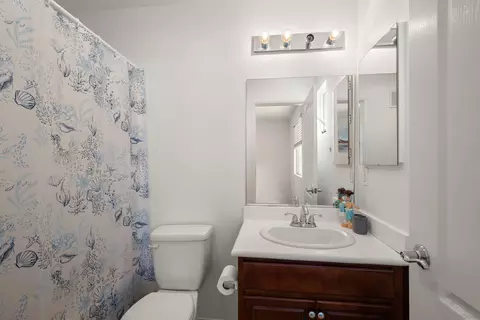 Bath - 113 Via Sovana, Santee, CA 92071 photo 4 of 4