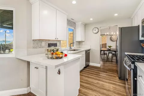 Kitchen - 8306 Solomon Ave, El Cajon, CA 92021 photo 3 of 5