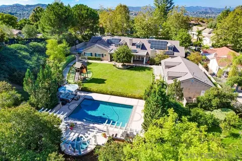 14476 Trailwind Rd, Poway, CA 92064 photo 2