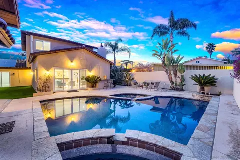 2627 Grandview St, San Diego, CA 92110