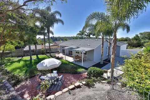 Exterior - 406 Edgehill Ln, Oceanside, CA 92054 photo 14 of 14