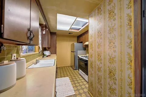 889 Galopago St, Spring Valley, CA 91977 photo 19
