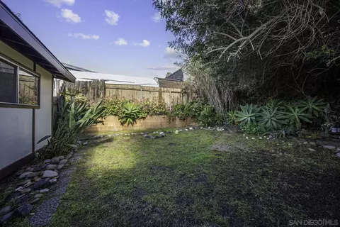 889 Galopago St, Spring Valley, CA 91977 photo 39