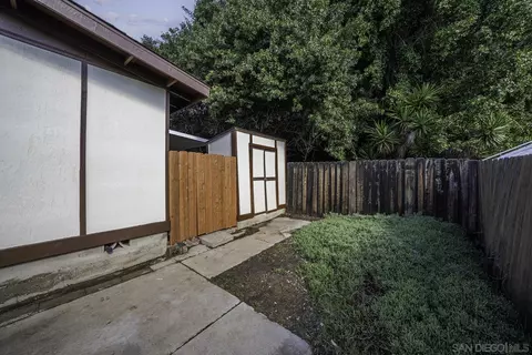 889 Galopago St, Spring Valley, CA 91977 photo 35