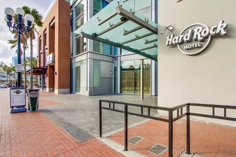 207 5th Ave #1234, San Diego, CA 92101