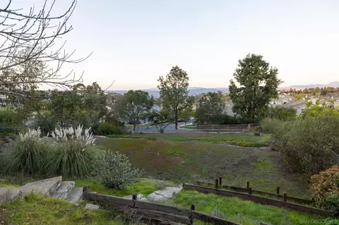 Exterior - 2668 Katherine St, El Cajon, CA 92020 photo 11 of 12