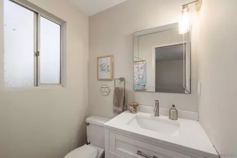 Bath - 2668 Katherine St, El Cajon, CA 92020 photo 3 of 4