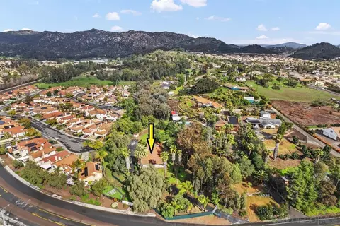 View/Area - 2174 N Ash St, Escondido, CA 92026 photo 9 of 12