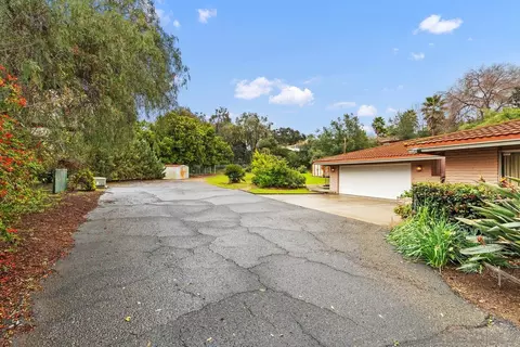 Exterior - 2174 N Ash St, Escondido, CA 92026 photo 5 of 13