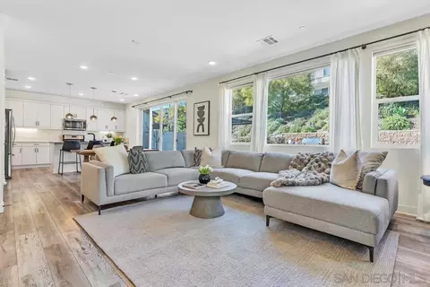8844 Weston Rd, Santee, CA 92071