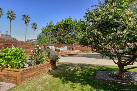 Exterior - 2356 Rue De Anne, La Jolla, CA 92037 photo 7 of 10