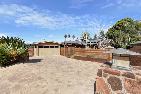 Exterior - 2356 Rue De Anne, La Jolla, CA 92037 photo 9 of 10