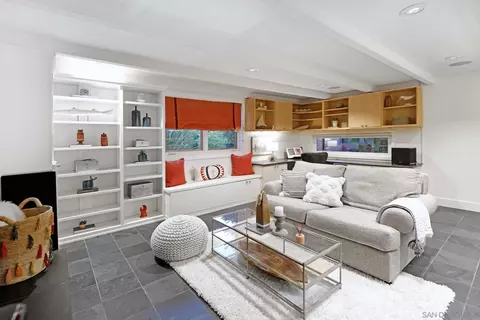 Living - 2356 Rue De Anne, La Jolla, CA 92037 photo 4 of 4