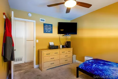 Bedroom - 10376 Limetree Ln, Spring Valley, CA 91977 photo 4 of 9