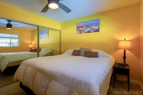 Bedroom - 10376 Limetree Ln, Spring Valley, CA 91977 photo 6 of 9