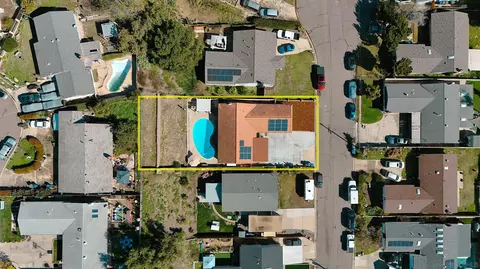 View/Area - 10376 Limetree Ln, Spring Valley, CA 91977 photo 5 of 9