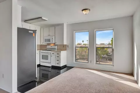 4851 Cole St #6, San Diego, CA 92117