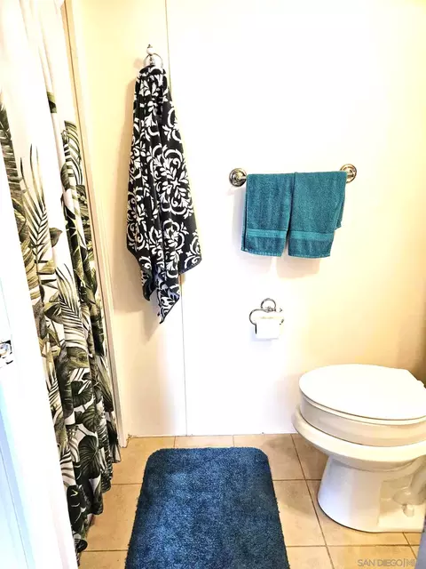 Bath - 1315 Pepper Dr #SPC 59, El Cajon, CA 92021 photo 2 of 2