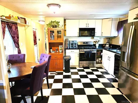 Kitchen - 1315 Pepper Dr #SPC 59, El Cajon, CA 92021 photo 1 of 2