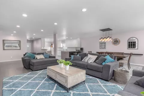6463 Estrella Ave, San Diego, CA 92120