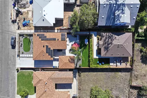 Exterior - 4430 Lowell St, La Mesa, CA 91942 photo 1 of 12