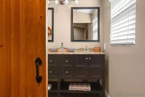 Bath - 4430 Lowell St, La Mesa, CA 91942 photo 1 of 6