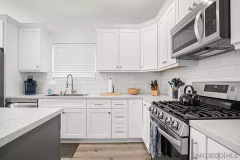Kitchen - 4430 Lowell St, La Mesa, CA 91942 photo 6 of 8