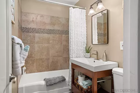 Bath - 4430 Lowell St, La Mesa, CA 91942 photo 3 of 6