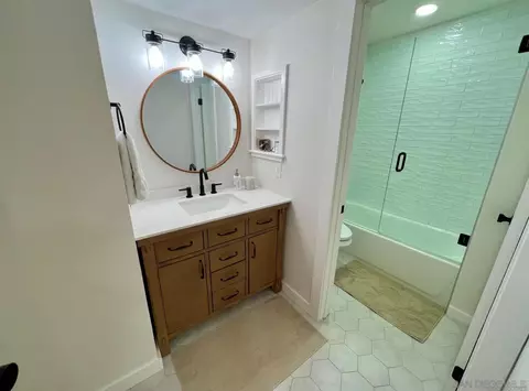Bath - 2137 Alpine Glen Pl, Alpine, CA 91901 photo 1 of 2