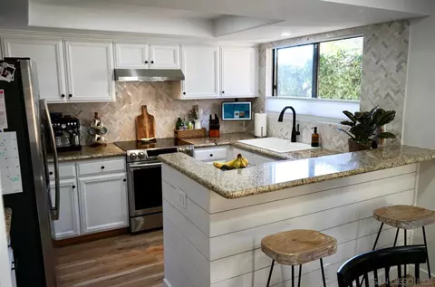 Kitchen - 2137 Alpine Glen Pl, Alpine, CA 91901 photo 4 of 6