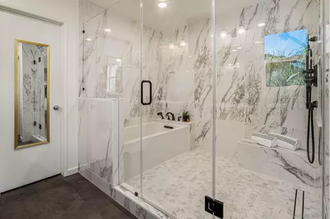 Bath - 5462 Senegal St, Oceanside, CA 92057 photo 3 of 4
