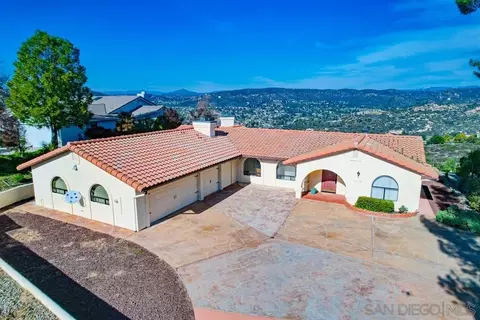 23518 Calistoga Pl, Ramona, CA 92065 photo 2