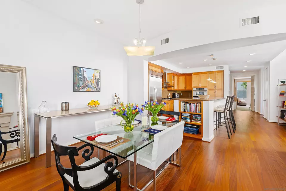 Dining - 1544 10th Ave, San Diego, CA 92101 photo 2 of 3