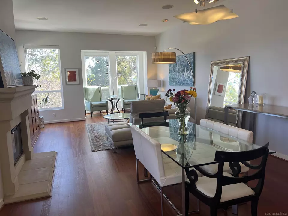 Living - 1544 10th Ave, San Diego, CA 92101 photo 6 of 8