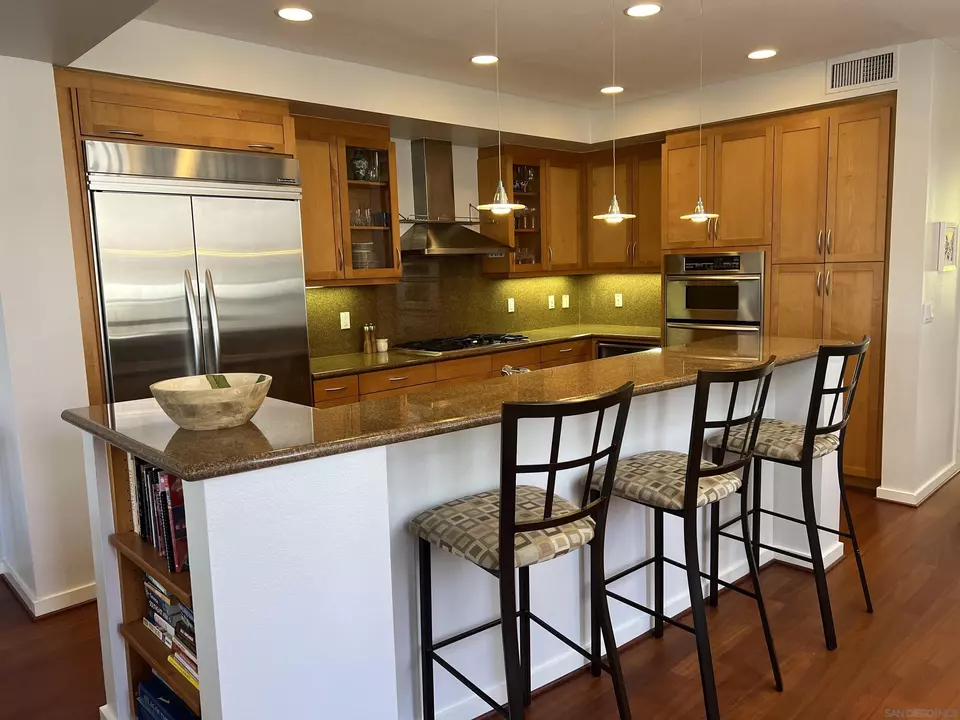 Kitchen - 1544 10th Ave, San Diego, CA 92101 photo 4 of 7
