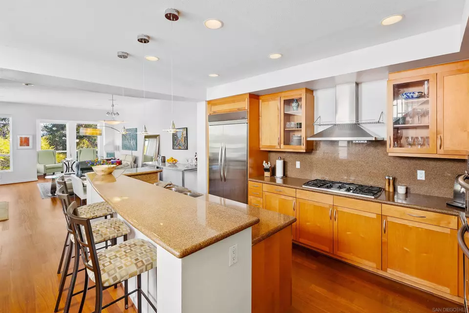 Kitchen - 1544 10th Ave, San Diego, CA 92101 photo 6 of 7