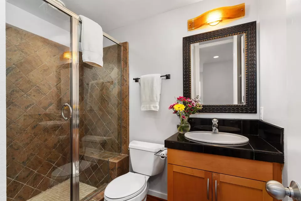 Bath - 1544 10th Ave, San Diego, CA 92101 photo 2 of 2