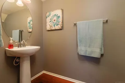 Bath - 1711 Montilla St, Santee, CA 92071 photo 1 of 4