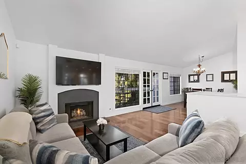 16316 Avenida Venusto #B, San Diego, CA 92128