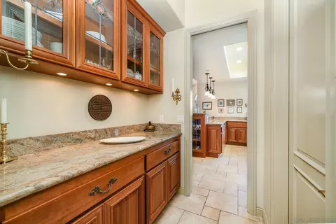 Kitchen - 1176 Sierra Bonita, Fallbrook, CA 92028 photo 6 of 6