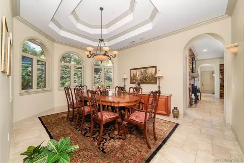 Dining - 1176 Sierra Bonita, Fallbrook, CA 92028 photo 1 of 2