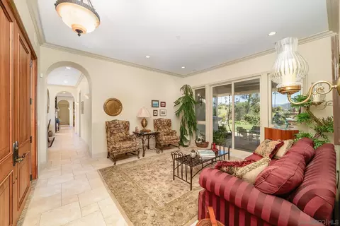 Living - 1176 Sierra Bonita, Fallbrook, CA 92028 photo 2 of 4