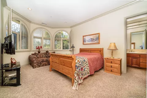 Bedroom - 1176 Sierra Bonita, Fallbrook, CA 92028 photo 5 of 7