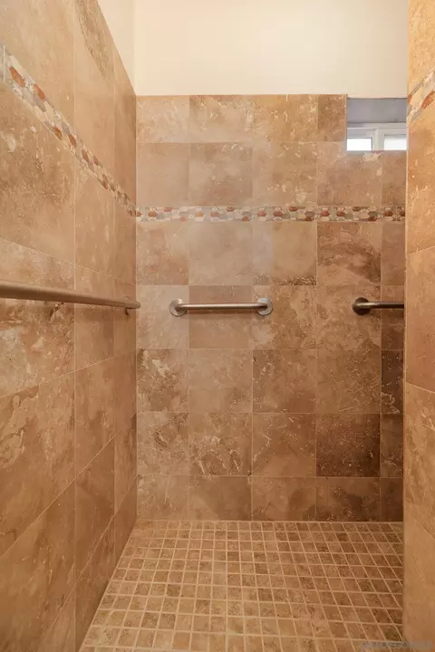 Bath - 34666 Navajo Rd, Julian, CA 92036 photo 2 of 4
