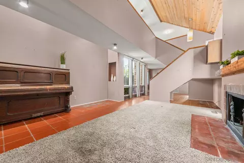 Living - 1410 3rd St, Coronado, CA 92118 photo 2 of 4