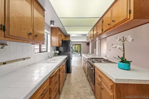 Kitchen - 1410 3rd St, Coronado, CA 92118 photo 2 of 4