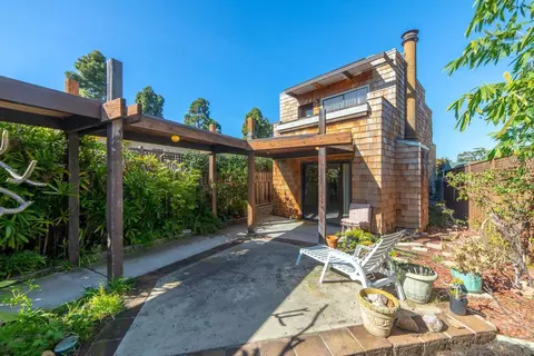 Exterior - 1410 3rd St, Coronado, CA 92118 photo 5 of 14