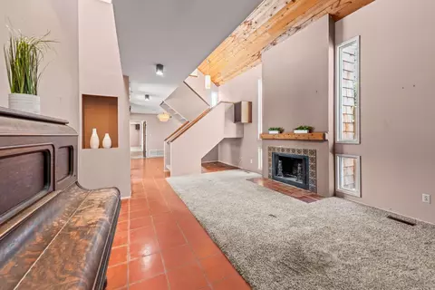 Living - 1410 3rd St, Coronado, CA 92118 photo 3 of 4
