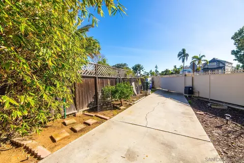 Exterior - 1410 3rd St, Coronado, CA 92118 photo 11 of 14